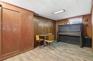 675 Somerville, Scott Township, PA 15243 - Photo 21