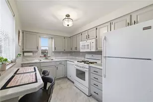 675 Somerville, Scott Township, PA 15243 - Photo 11