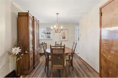 675 Somerville, Scott Township, PA 15243 - Photo 9