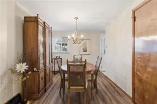 675 Somerville, Scott Township, PA 15243 - Photo 9