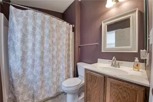 144 Broadstone Dr, Adams Township, PA 16046 - Photo 25