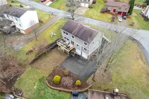 1486 Greendale Dr, Pittsburgh, PA 15239 - Photo 31