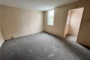 1173 S 2nd, Ellwood City, PA 16117 - Photo 13