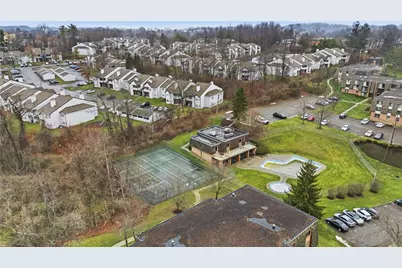 1115 Forest Green Dr, Moon/Crescent Twp, PA 15108 - Photo 7