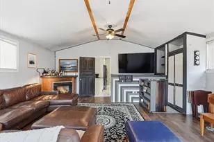 3921 Winterburn Ave, Pittsburgh, PA 15207 - Photo 15