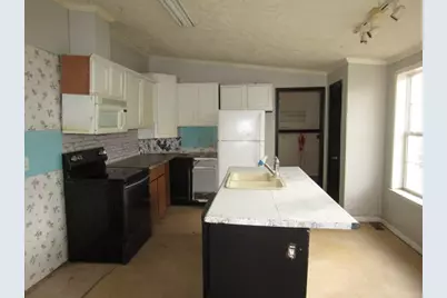 213 Bauer Ln, East Huntington, PA 15683 - Photo 13