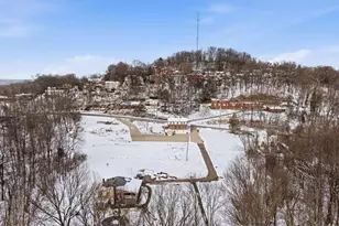 1060 Phillips St, Baden, PA 15005 - Photo 33