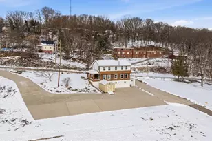 1060 Phillips St, Baden, PA 15005 - Photo 33