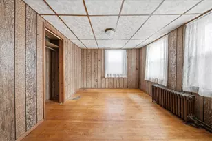 1060 Phillips St, Baden, PA 15005 - Photo 21