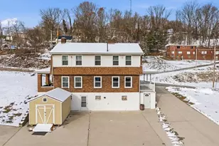 1060 Phillips St, Baden, PA 15005 - Photo 9