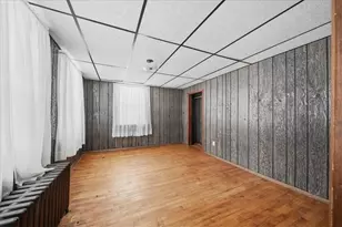 1060 Phillips St, Baden, PA 15005 - Photo 23