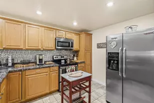 5301 Ranchview Dr, Pittsburgh, PA 15236 - Photo 17