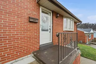 5301 Ranchview Dr, Pittsburgh, PA 15236 - Photo 5