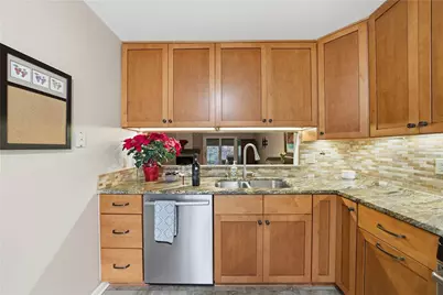 1432 Towne Square Dr, Pittsburgh, PA 15101 - Photo 9