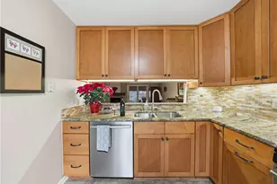 1432 Towne Square Dr, Pittsburgh, PA 15101 - Photo 9