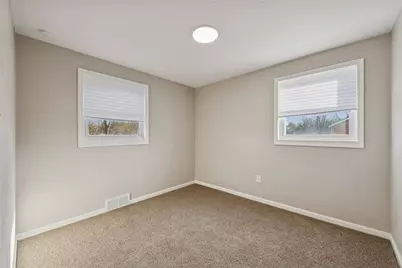 5543 Clarene Dr, Bethel Park, PA 15102 - Photo 15