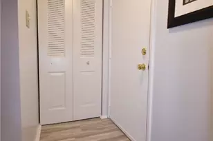 1642 Jefferson Ridge Dr, Jefferson Hills, PA 15025 - Photo 3