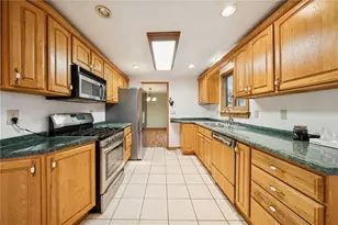 201 Quail Dr, Mount Pleasant Township, PA 15601 - Photo 15