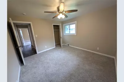 807 Western Ave, Jeannette, PA 15644 - Photo 11