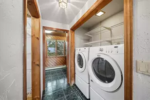 221 Summit Dr, Harrison Township, PA 15065 - Photo 17