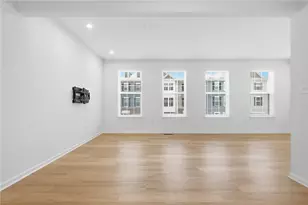 228 Truth Cir, Jackson Township, PA 16037 - Photo 9