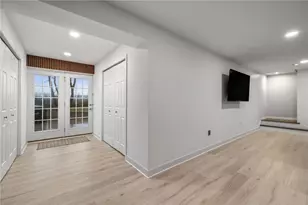 345 Park Edge Dr, Findlay Township, PA 15026 - Photo 37