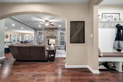 345 Park Edge Dr, Findlay Township, PA 15026 - Photo 5