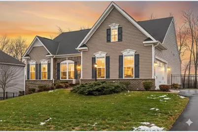 345 Park Edge Dr, Findlay Township, PA 15026 - Photo 1