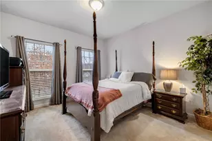 345 Park Edge Dr, Findlay Township, PA 15026 - Photo 31