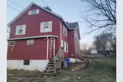 331 Oak St, Mount Pleasant Township, PA 15666 - Photo 3