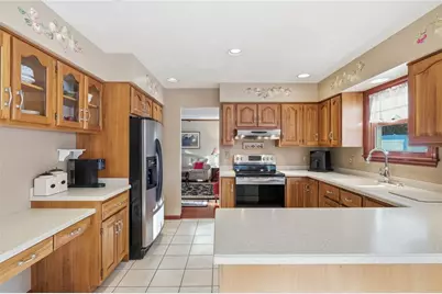 27 Deerfield Dr, Penn Twp, PA 15636 - Photo 13