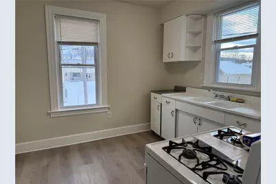 4401 4th Ave #D, Beaver Falls, PA 15010 - Photo 3