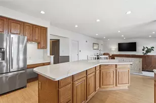 4535 Marina Dr, Pittsburgh, PA 15120 - Photo 15