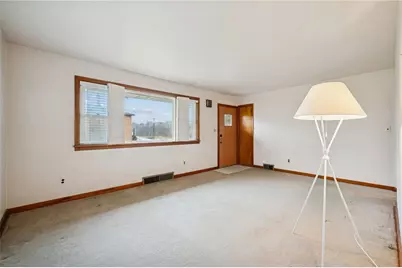 131 O'Hara St, Greensburg, PA 15601 - Photo 5