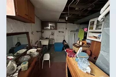 324 Crest St, Clairton, PA 15025 - Photo 17