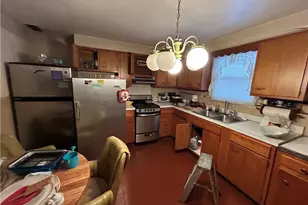 324 Crest St, Clairton, PA 15025 - Photo 3