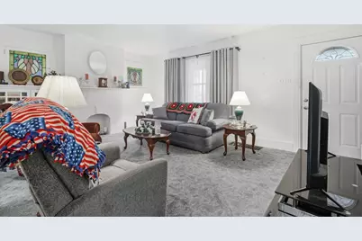 2316 Collins St, McKeesport, PA 15132 - Photo 9