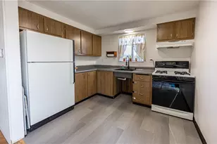 4340 Frederick Dr, Allegheny Township, PA 15068 - Photo 7