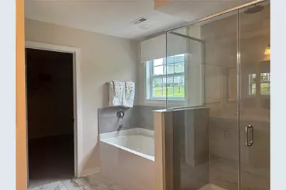 140 Victoria Dr, Moon/Crescent Twp, PA 15108 - Photo 9