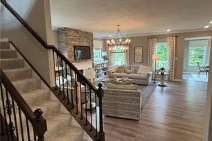 140 Victoria Dr, Moon/Crescent Twp, PA 15108 - Photo 5