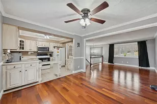 942 Vernon Dr, Belle Vernon, PA 15012 - Photo 9