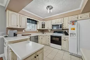 942 Vernon Dr, Belle Vernon, PA 15012 - Photo 11