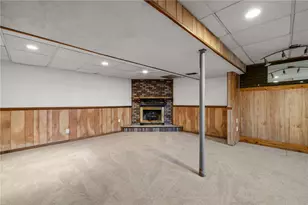 5158 Elmwood Dr, Pittsburgh, PA 15227 - Photo 23