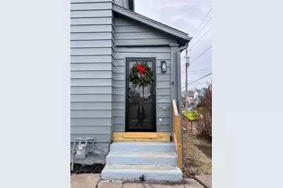 504 Emerson Ave, Farrell, PA 16121 - Photo 3