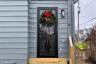 504 Emerson Ave, Farrell, PA 16121 - Photo 3