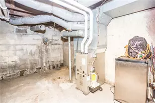 795 Prospect St, Manor Township, PA 16226 - Photo 11