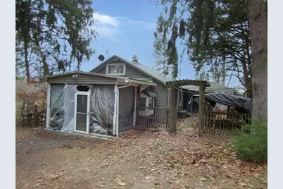 1401 S Elm St, Monaca, PA 15061 - Photo 1