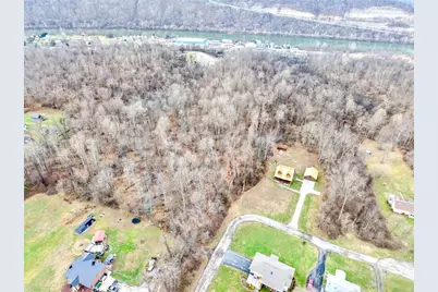 26012 Newell Rd, Fayette City, PA 15466 - Photo 5