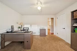 1229 Holy Cross Dr, Monroeville, PA 15146 - Photo 15