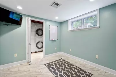 2455 Berkshire Dr, Pittsburgh, PA 15241 - Photo 29